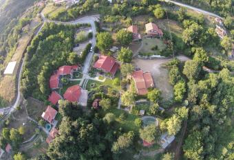 Tzivaeri has Balcony rooms