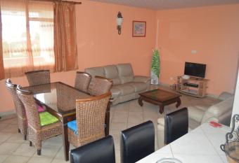 LES 4K has Balcony rooms