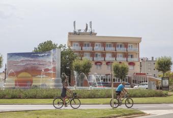 Hotel Silvia has Balcony rooms