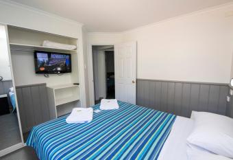 Karrinyup Waters Resort has Balcony rooms