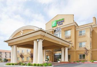 Holiday Inn Express & Suites Salinas By IHG allows 18 year olds to book a room