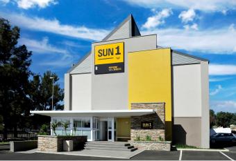 SUN1 BENONI has Smoking rooms