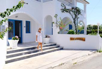 Kalimera Studios and Apartments has Balcony rooms