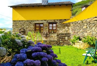 La Cabana  l Cachican has Balcony rooms