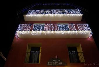 Hotel Saueth has Balcony rooms
