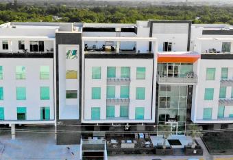 Hotel Nuvo allows 18 year olds to book a room