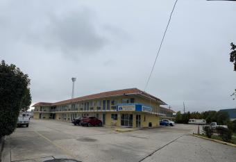 Americas Best Value Inn & Suites Groves Port Arthur has Smoking rooms