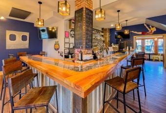 The Wanderoo Lodge has Balcony rooms