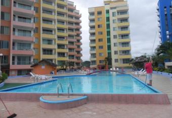 Departamento Torresol Paraiso allows 18 year olds to book a room