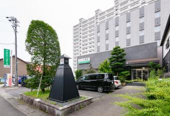 Inuyama Miyako Hotel allows 18 year olds to book a room