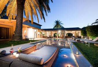 Le Pre de la Mer has Balcony rooms