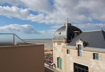 R  sidence MONTE CARLO has Balcony rooms