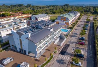 Residenza Turistica Alberghiera Blue Marine has Balcony rooms