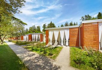 Adria Apartments - Hotel & Resort Adria Ankaran has Balcony rooms