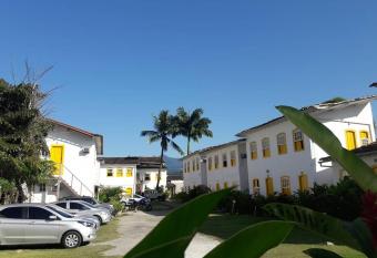 Pousada Fortaleza allows 18 year olds to book a room