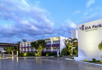 Sia Park Executive Hotel allows 18 year olds to book a room