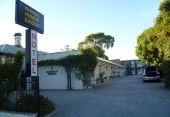 Norfolk Motor Inn allows 18 year olds to book a room