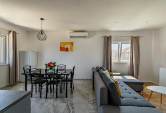 Apartman Krsti  evi   has Balcony rooms