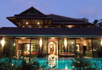 Coral Beach Pool Villa Khao Lak - SHA Extra Plus has Balcony rooms