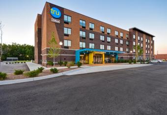 Tru By Hilton Sterling Heights Detroit allows 18 year olds to book a room