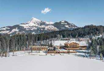 Alpenhotel Kitzb  hel am Schwarzsee - 4 Sterne Superior has Balcony rooms