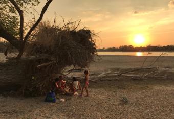 TOBO house along the river Danube has Balcony rooms