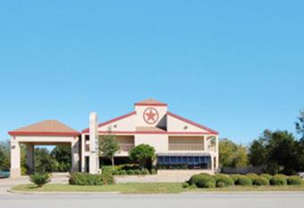 American Inn-Sealy has Smoking rooms