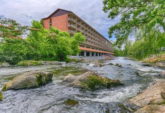Creekstone Inn has Balcony rooms