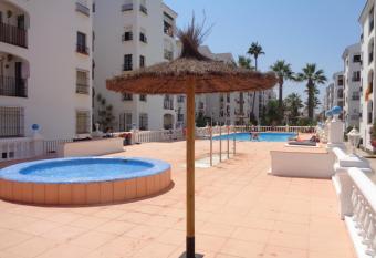 Appartement Punta Almina 100 m from t h e sea has Balcony rooms