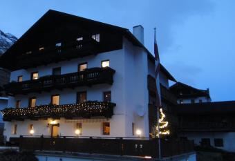 Pension Elisabeth has Balcony rooms