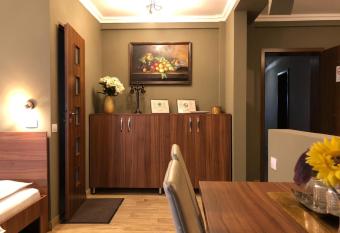 Pension Aroma has Balcony rooms