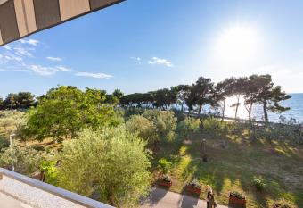 FantaSEA apartment has Balcony rooms