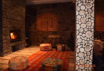 Mountain Paradise Chalet has Balcony rooms