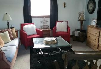 Picasso's Condo allows 18 year olds to book a room