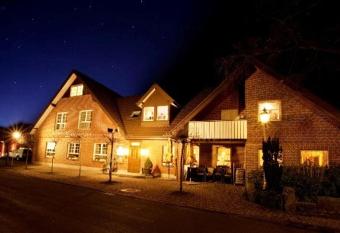 Althoff  s Landhotel allows 18 year olds to book a room