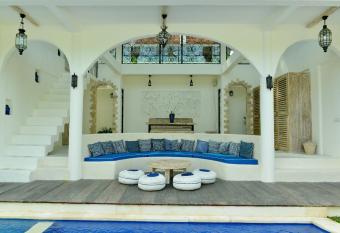 Artemis Villa Hotel has Balcony rooms