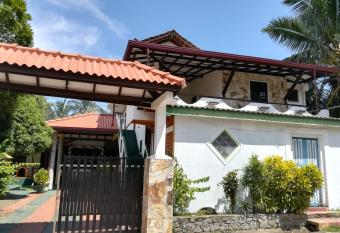 Hotel Sandara has Balcony rooms