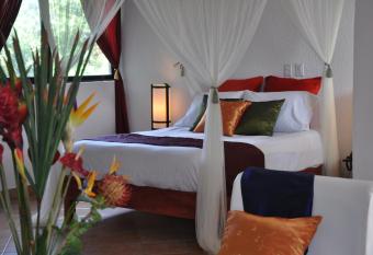 Flamingo Hotel has Balcony rooms