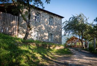 Guest House LALI has Balcony rooms