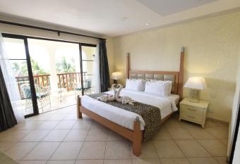 Diani Reef Beach Resort & Spa allows 18 year olds to book a room