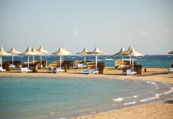 Hurghada Coral Beach Hotel allows 18 year olds to book a room