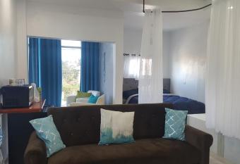 DB Tower Vacation Rental has Balcony rooms