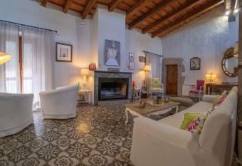 Can Bayre-Casa Rural has Balcony rooms