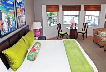 Cambridge Beaches Resort and Spa has rooms with a private hot tub