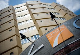 Chisun Inn Nagoya has Smoking rooms