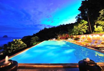 Koh Ngai Cliff Beach Resort has Balcony rooms