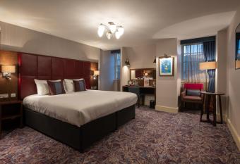 Thomas Ingoldsby Wetherspoon allows 18 year olds to book a room