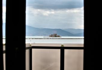 Harmony Luxury Rooms has Balcony rooms