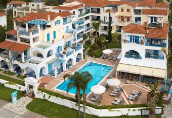 Nikis Village has Balcony rooms