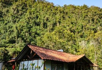 Hotel Termales San Vicente allows 18 year olds to book a room